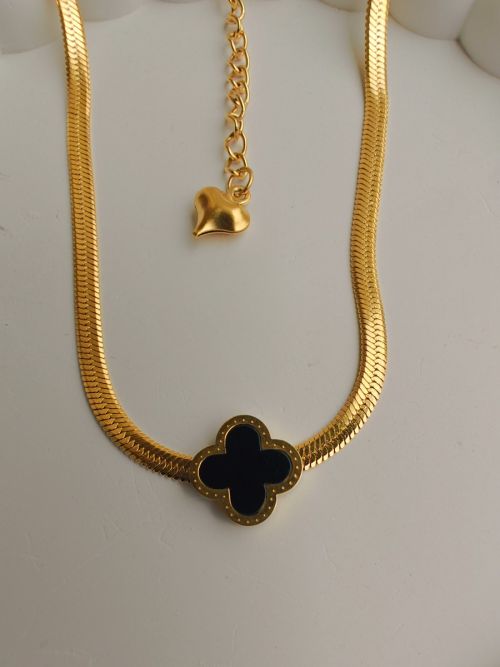 AuriTwist Gold Necklace