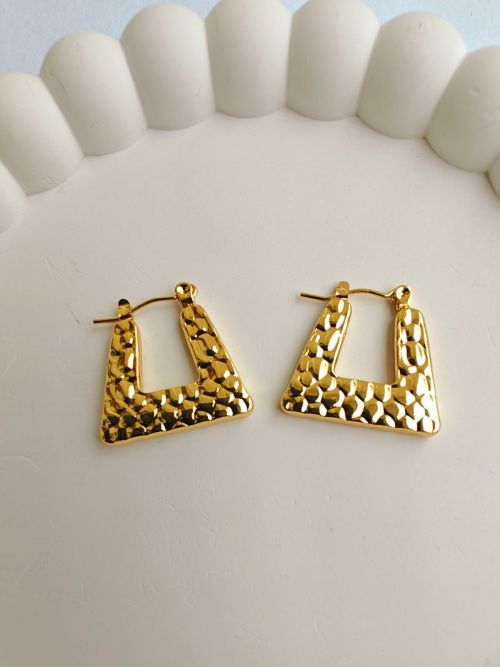 AuriTwist Gold Earrings