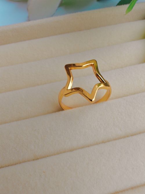 AuriTwist Gold Ring