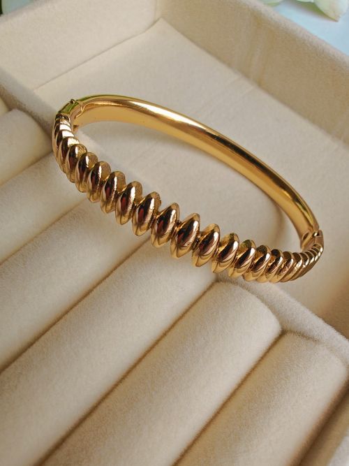 AuriTwist Gold Bracelet