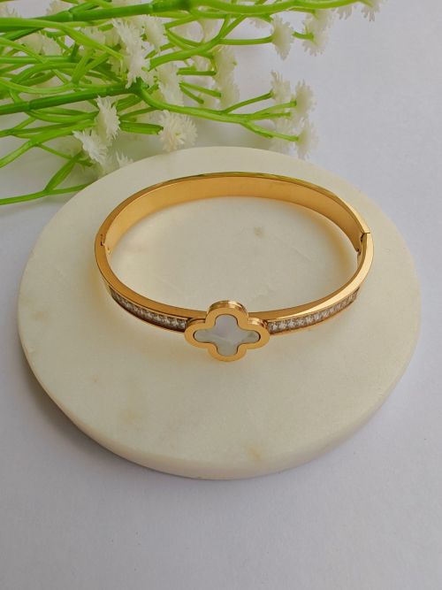 AuriTwist Gold Bracelet