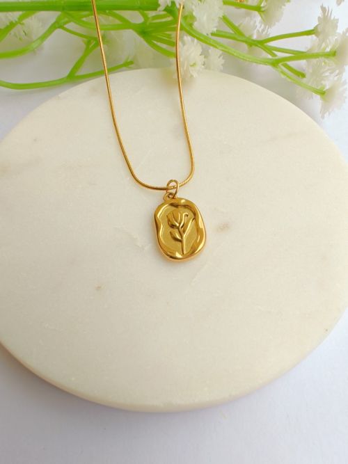 AuriTwist Gold Necklace