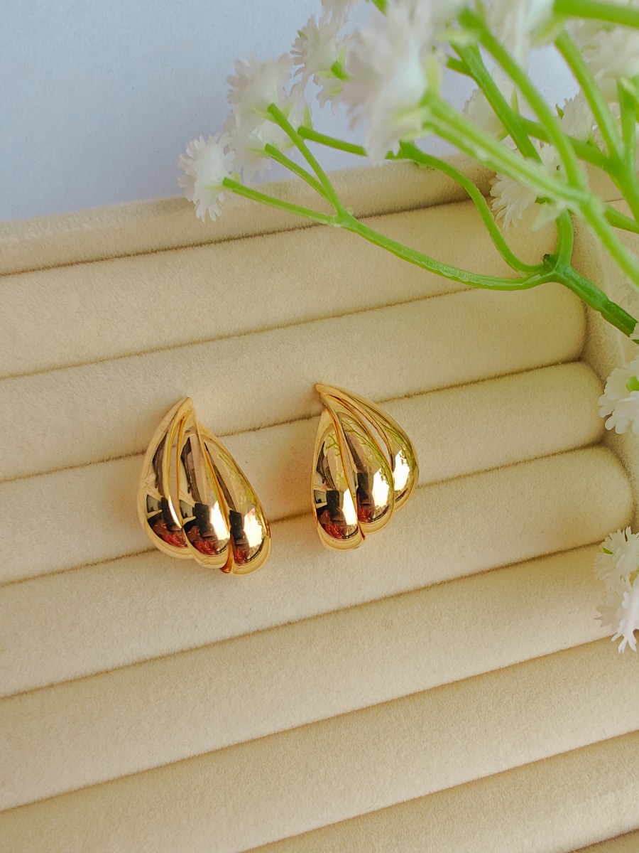 AuriTwist Gold Earrings